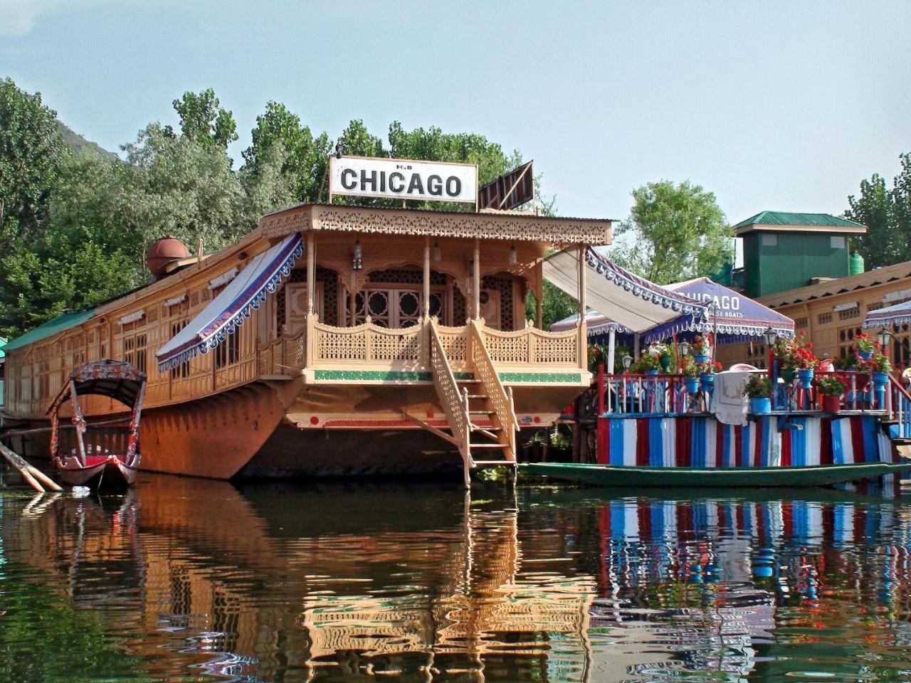 Chicago Group Of Houseboats Hotell Srīnagar Eksteriør bilde